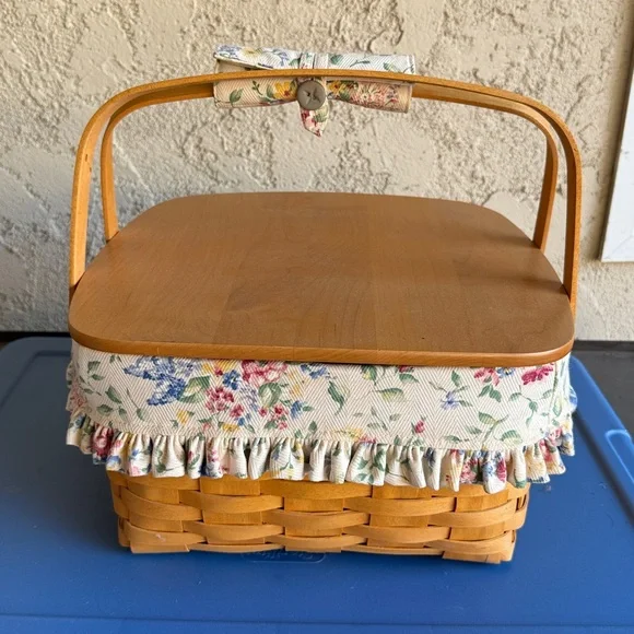 Longaberger Cake Basket and Lid - Picture 3 of 11